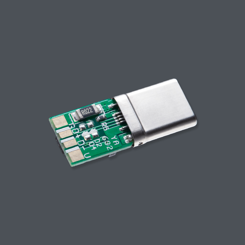 USB-C連接器插頭